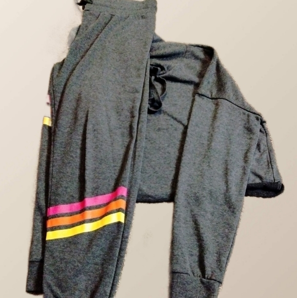 Crop Top Sweat Outfit, Size Large, from Five By Five - Picture 2 of 3